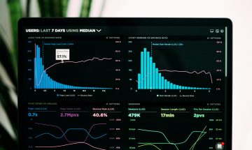 The Pros & Cons of Analytics and Insights